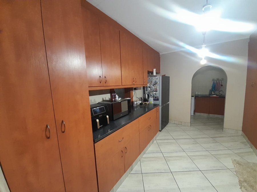 4 Bedroom Property for Sale in Safari Gardens North West